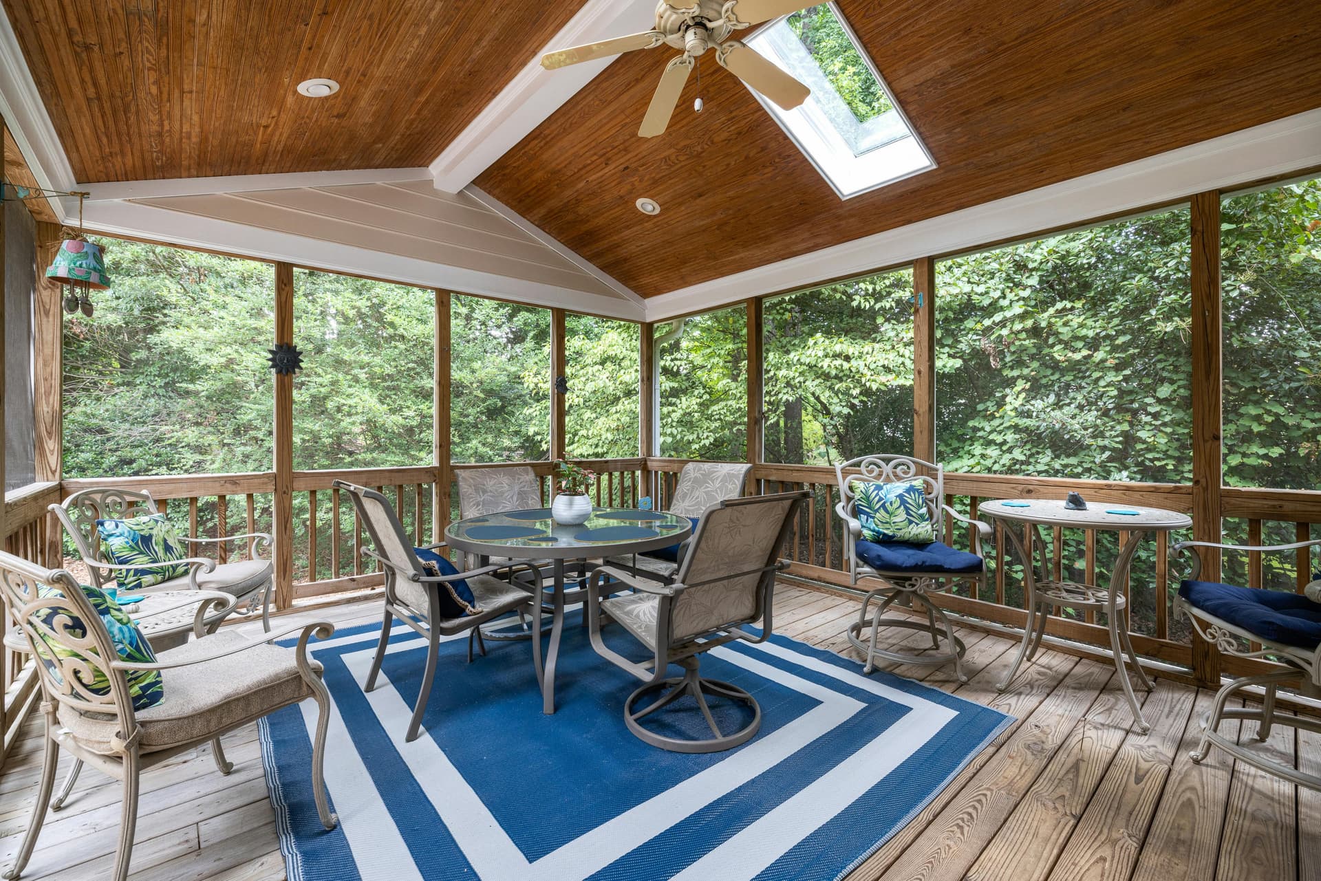 Elegant Patio Sunroom Solutions for Year-Round Enjoyment