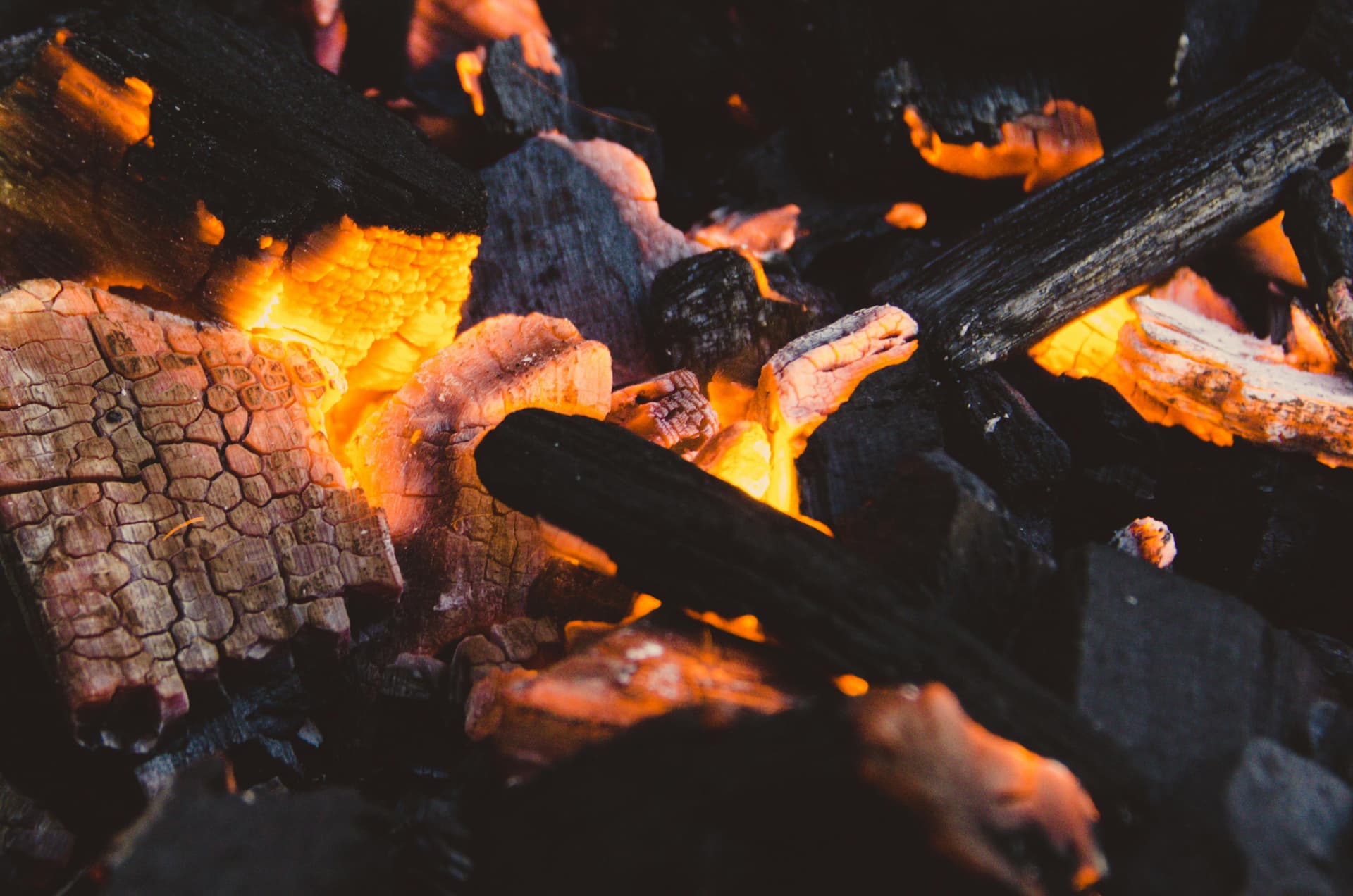 Charcoal for Grilling Malta: Premium Fuel for Perfect Barbecues