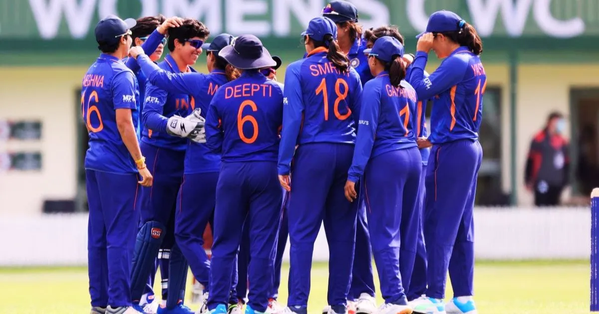 Who are the four new faces in the Indian women's squad for the Bangladesh series?