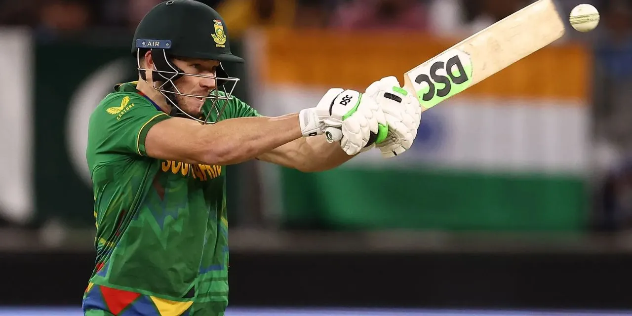 SA vs AUS: David Miller bravely faced the Australian bowlers, scored a ton